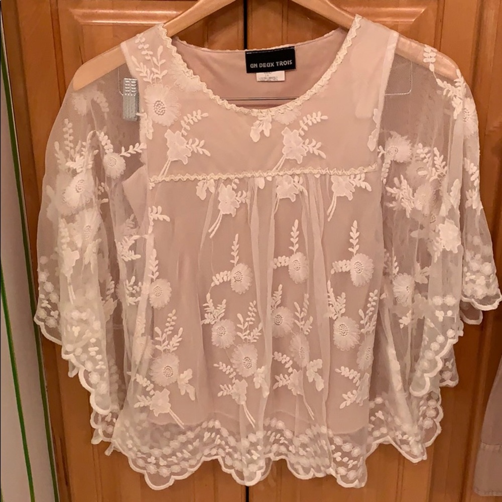 Beautiful blouse with cami attached underneath